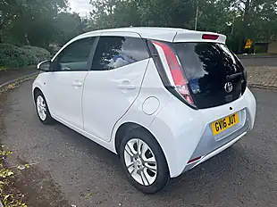 Used 2016 Toyota Aygo X-Pure White Flash - Interior and Exterior details 9