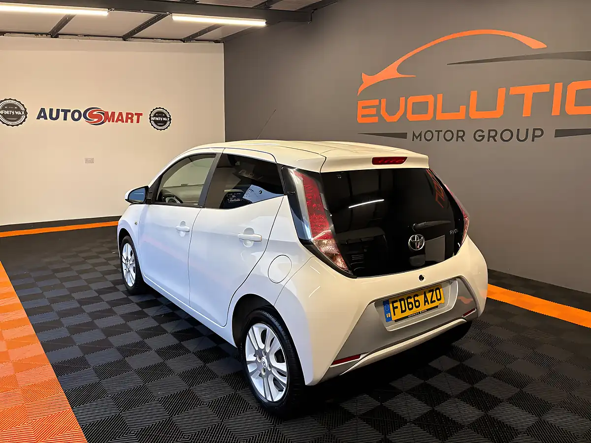 Used 2016 Toyota Aygo X-Pure White - Interior and Exterior details 2