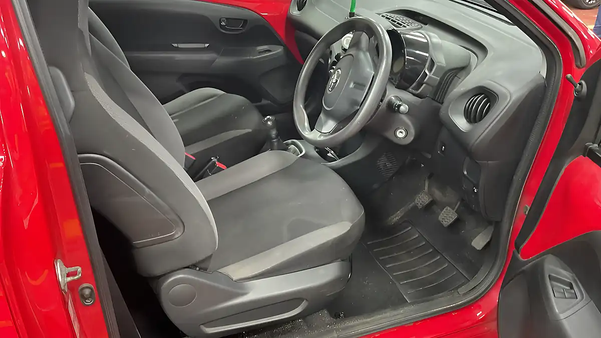 Used 2016 Toyota Aygo X Red - Interior and Exterior details 6