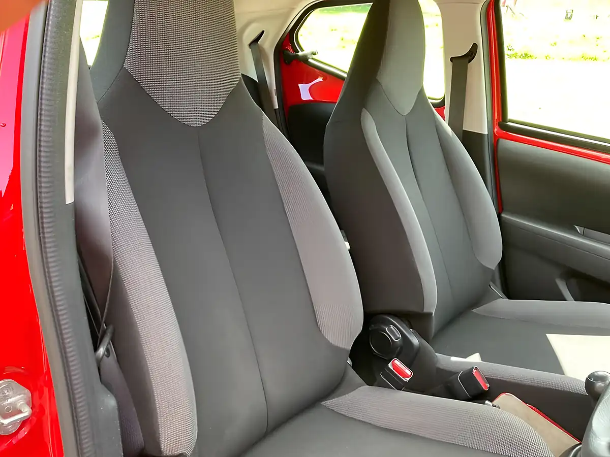 Used 2016 Toyota Aygo X Red - Interior and Exterior details 14