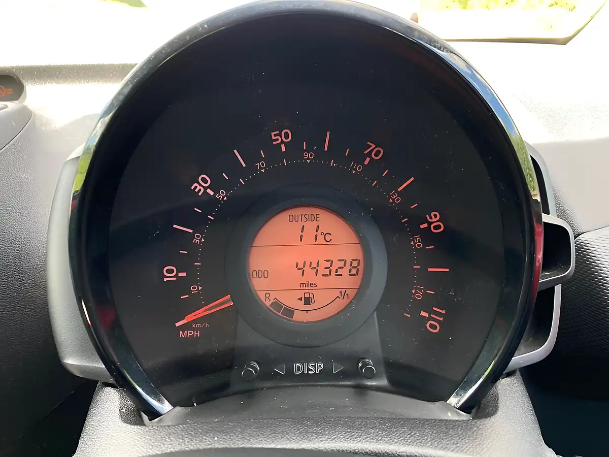 Used 2016 Toyota Aygo X Red - Interior and Exterior details 18