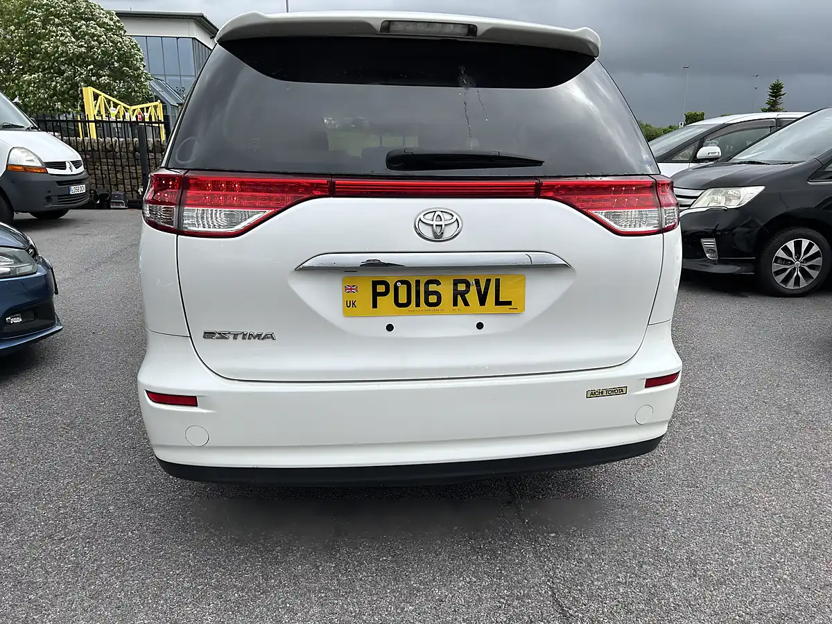 Used 2016 Toyota Estima 8 Seater White - Interior and Exterior details 13