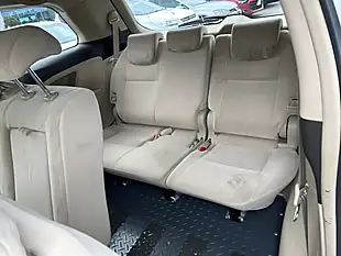 Used 2016 Toyota Estima 8 Seater White - Interior and Exterior details 6
