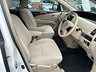 Used 2016 Toyota Estima 8 Seater White - Interior and Exterior details 8