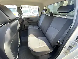 Used 2016 Toyota Hilux Active 4X4 White - Interior and Exterior details 11