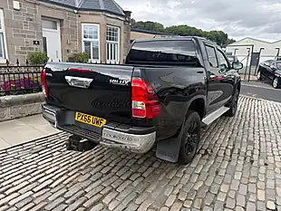 Used 2016 Toyota Hilux Icon Black - Interior and Exterior details 10