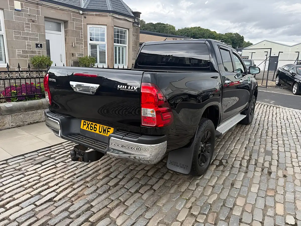 Used 2016 Toyota Hilux Icon Black - Interior and Exterior details 10