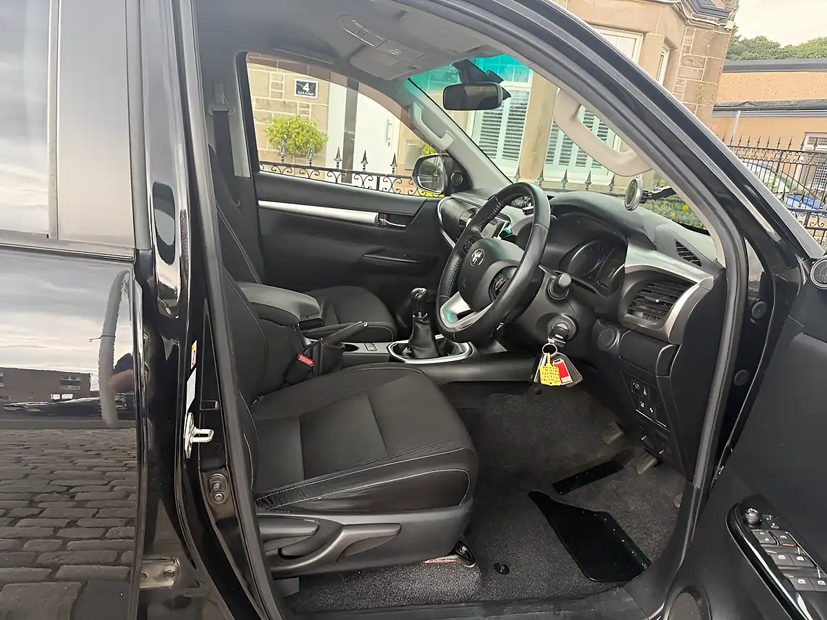 Used 2016 Toyota Hilux Icon Black - Interior and Exterior details 2