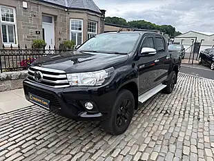 Used 2016 Toyota Hilux Icon Black - Interior and Exterior details 3
