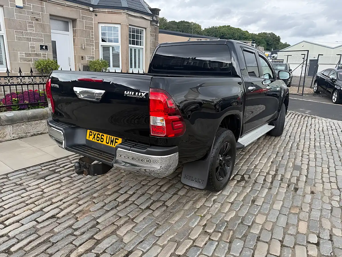 Used 2016 Toyota Hilux Icon Black - Interior and Exterior details 5