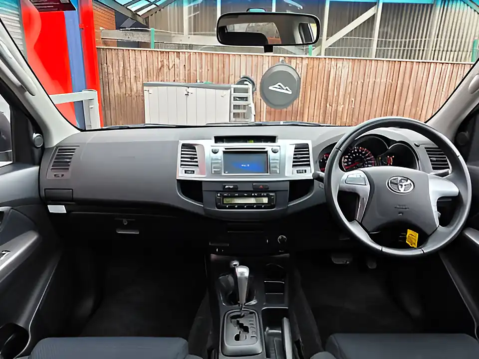 Used 2016 Toyota Hilux Invincible Grey - Interior and Exterior details 10