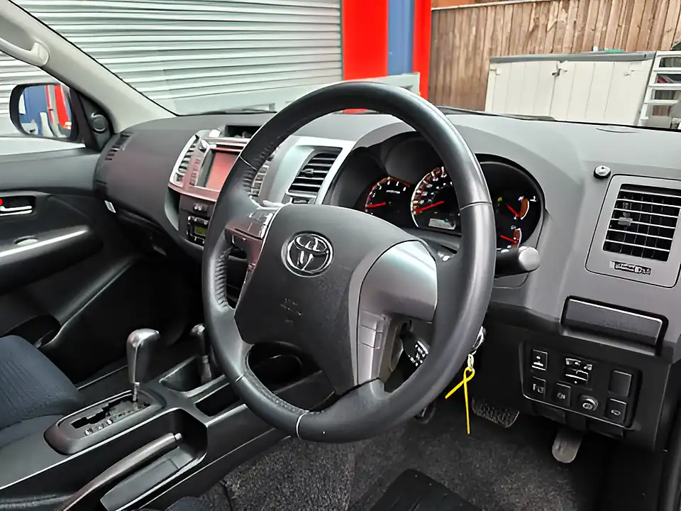 Used 2016 Toyota Hilux Invincible Grey - Interior and Exterior details 15
