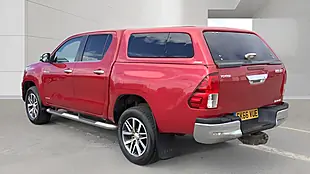 Used 2016 Toyota Hilux Invincible Red - Interior and Exterior details 3