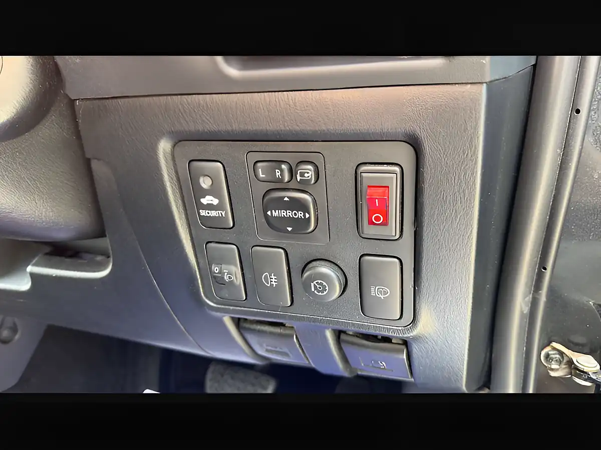 Used 2016 Toyota Hilux Invincible X Black - Interior and Exterior details 10