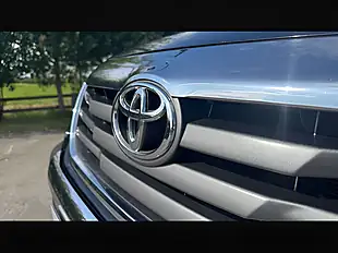 Used 2016 Toyota Hilux Invincible X Black - Interior and Exterior details 19