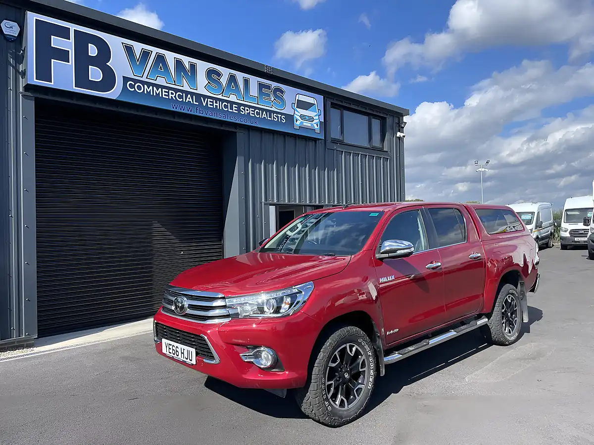 Used 2016 Toyota Hilux Invincible-X Red - Front View