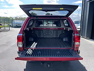 Used 2016 Toyota Hilux Invincible-X Red - Interior and Exterior details 13