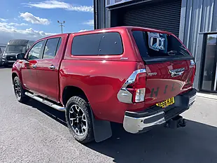 Used 2016 Toyota Hilux Invincible-X Red - Interior and Exterior details 5