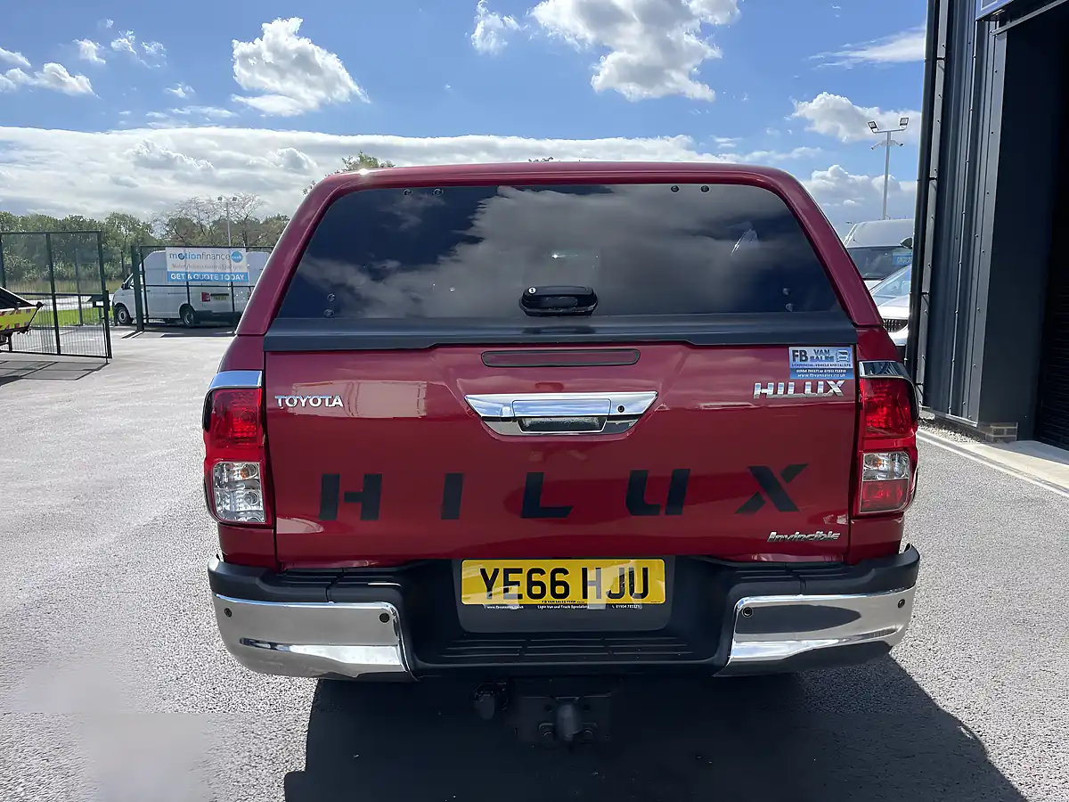 Used 2016 Toyota Hilux Invincible-X Red - Interior and Exterior details 6