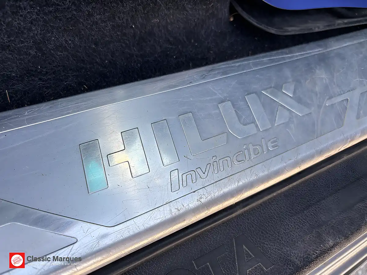 Used 2016 Toyota Hilux Invincible X Silver - Interior and Exterior details 15