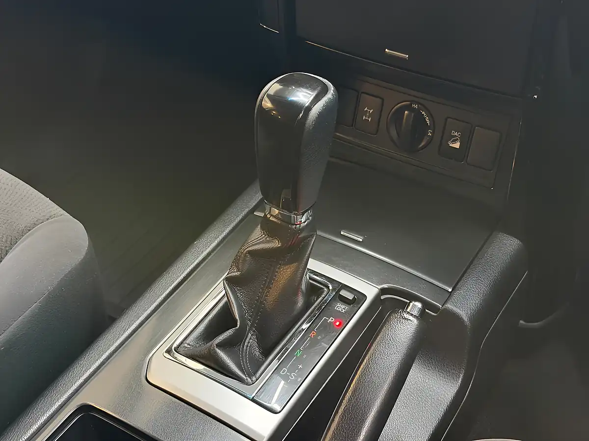 Used 2016 Toyota Land Cruiser Active White - Interior and Exterior details 10