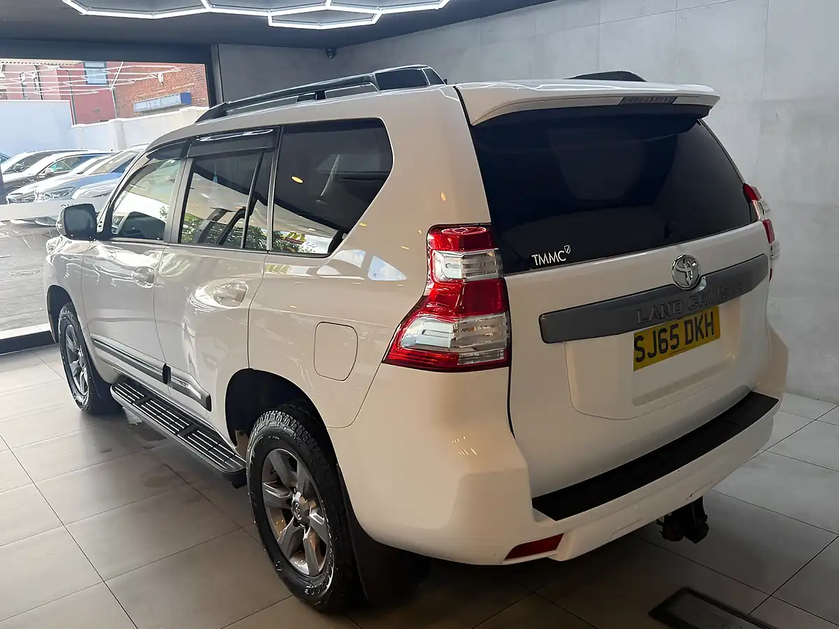 Used 2016 Toyota Land Cruiser Active White - Interior and Exterior details 3