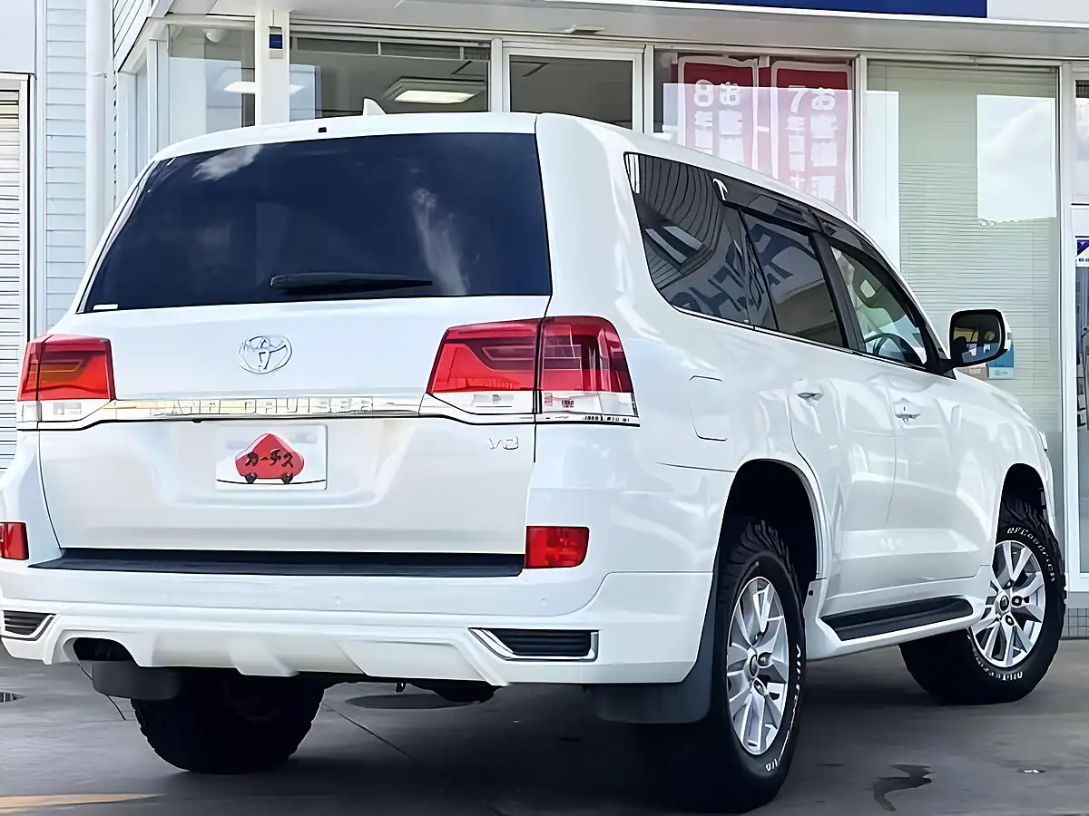 Used 2016 Toyota Land Cruiser Ax White - Interior and Exterior details 10