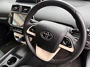Used 2016 Toyota Prius Active White - Interior and Exterior details 10