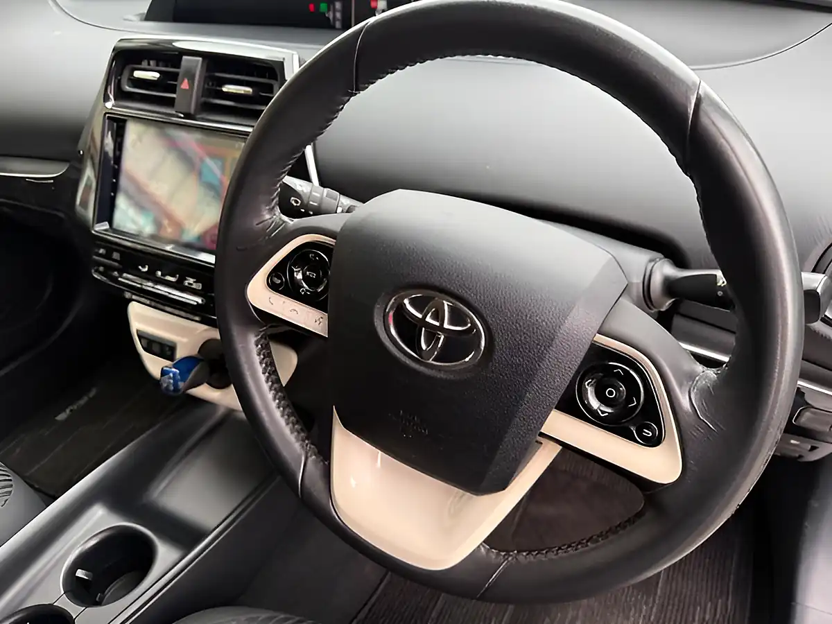 Used 2016 Toyota Prius Active White - Interior and Exterior details 10