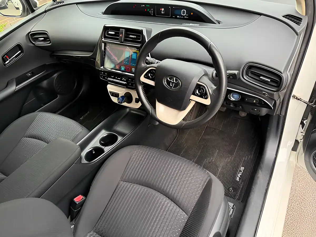 Used 2016 Toyota Prius Active White - Interior and Exterior details 12
