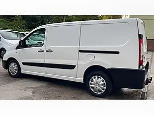 Used 2016 Toyota Proace L2 H1 White - Interior and Exterior details 12