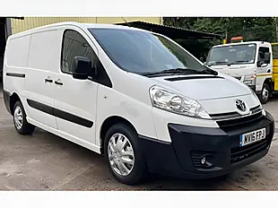 Used 2016 Toyota Proace L2 H1 White - Interior and Exterior details 4