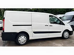 Used 2016 Toyota Proace L2 H1 White - Interior and Exterior details 9