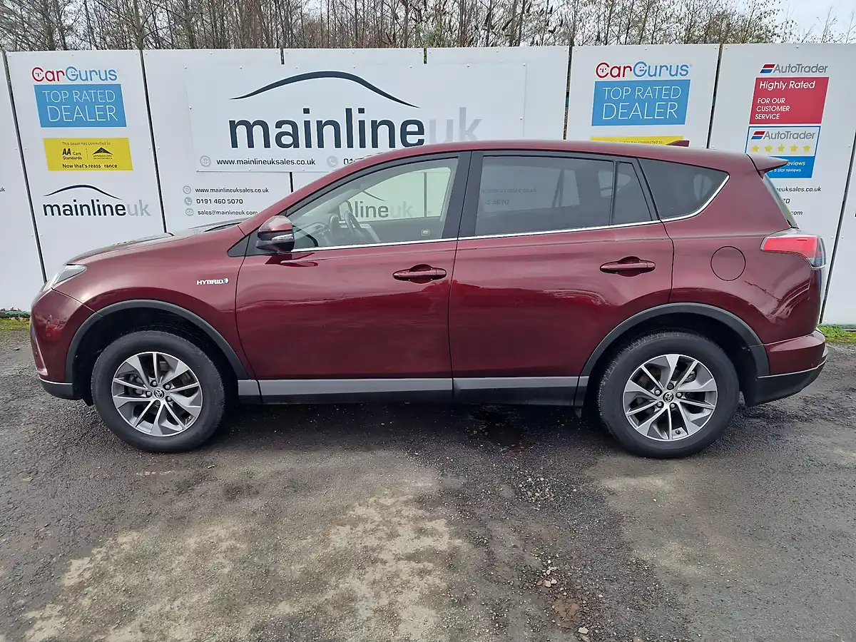 Used 2016 Toyota RAV4 Business Edition Plus Red - Interior and Exterior details 10