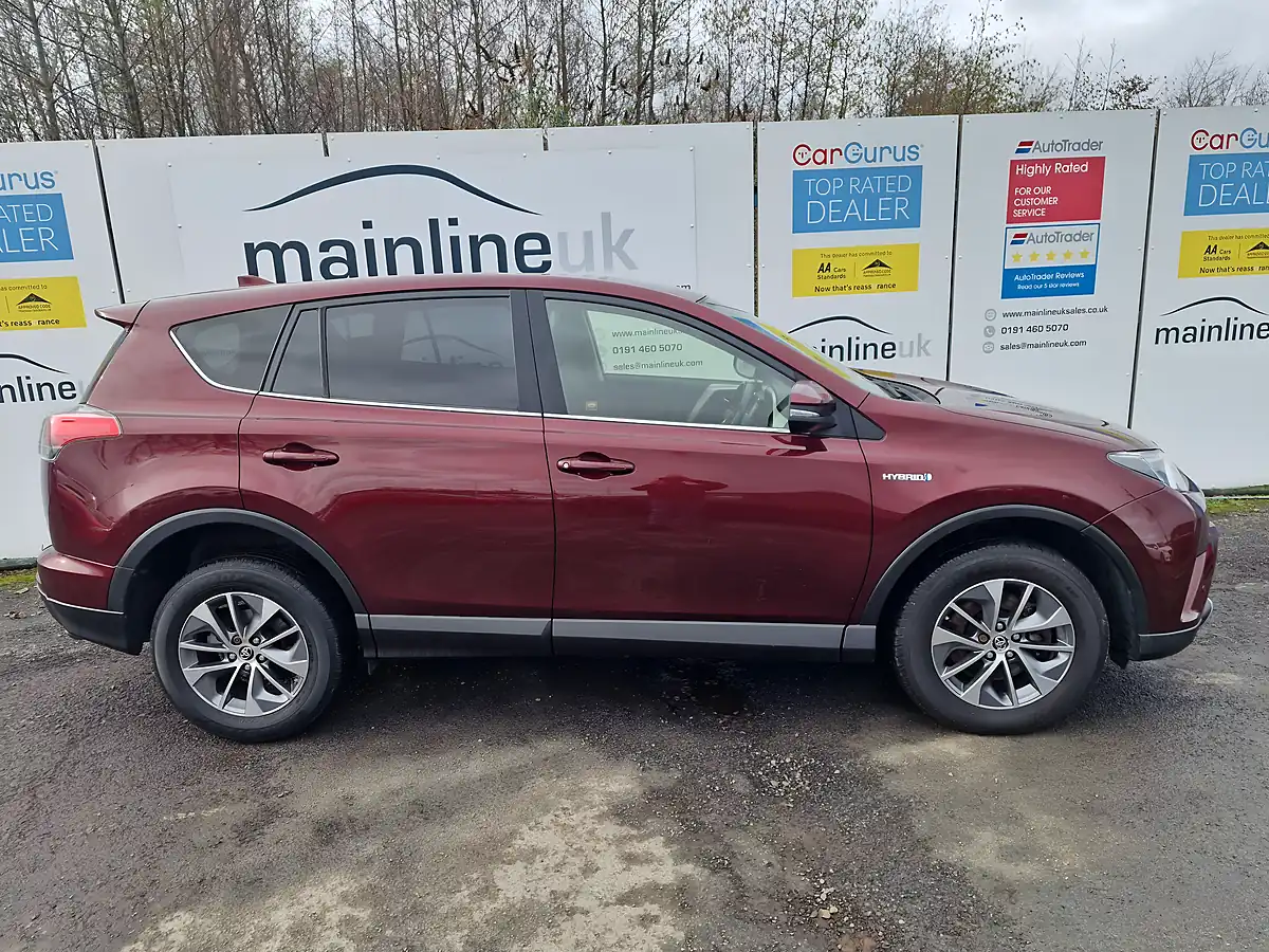 Used 2016 Toyota RAV4 Business Edition Plus Red - Interior and Exterior details 13