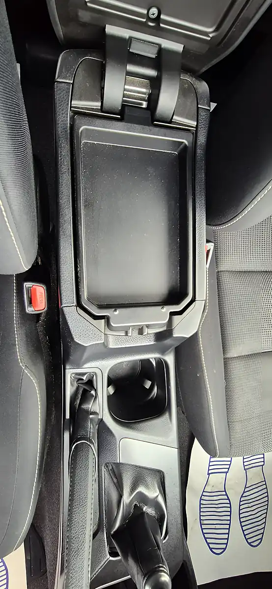 Used 2016 Toyota RAV4 Business Edition White - Interior and Exterior details 13