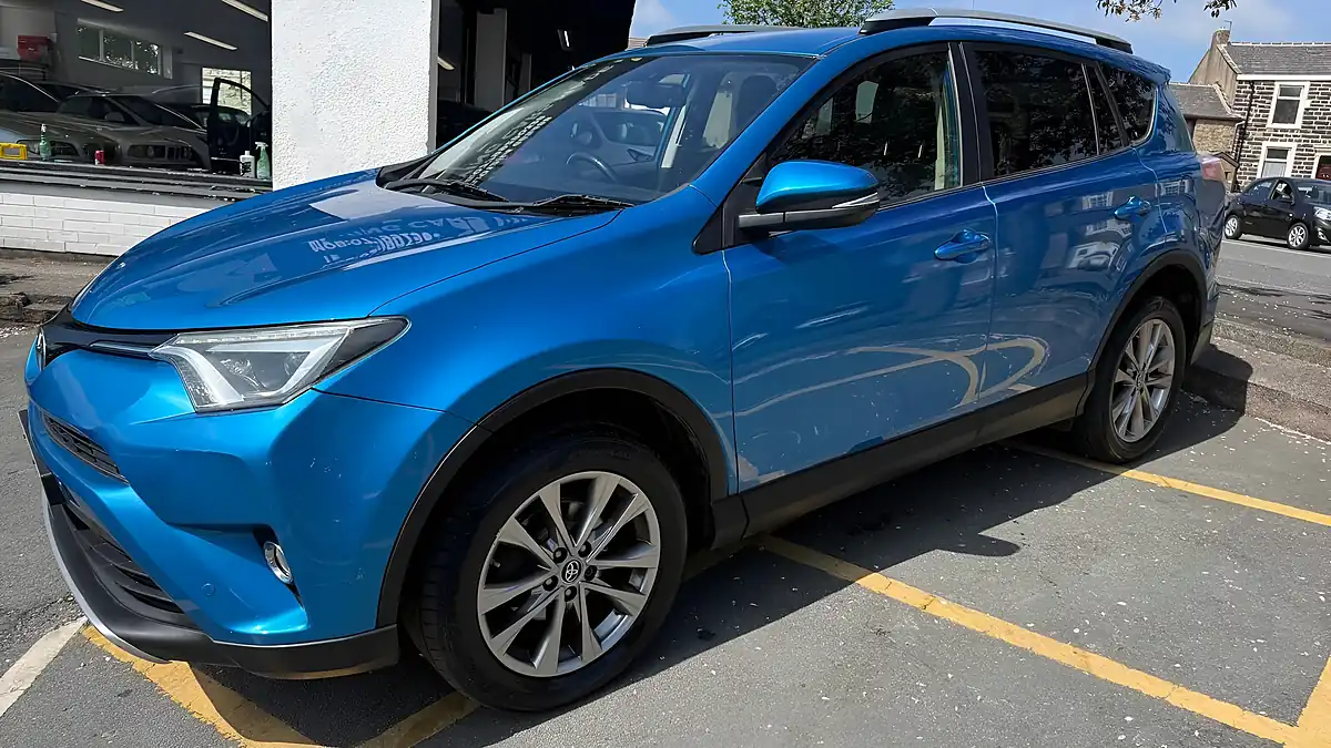 Used 2016 Toyota RAV4 Excel Blue - Interior and Exterior details 7