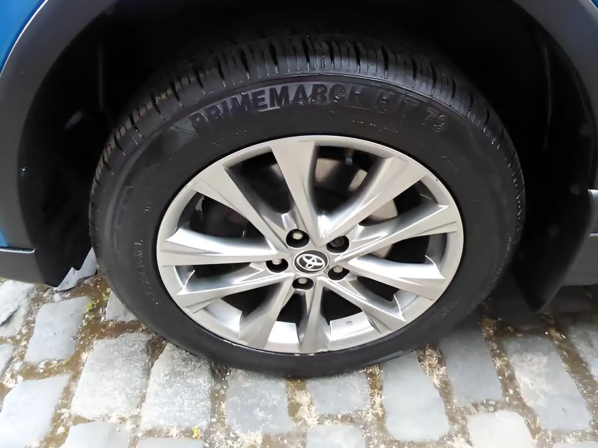 Used 2016 Toyota Rav4 Excel Blue - Interior and Exterior details 8