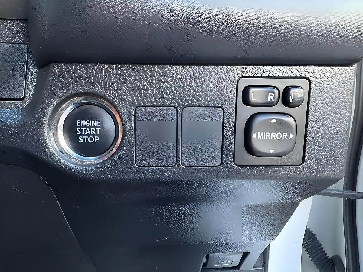 Used 2016 Toyota RAV4 Excel White - Interior and Exterior details 17