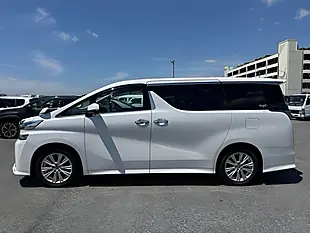 Used 2016 Toyota Vellfire Z (7 Seater) White - Interior and Exterior details 7