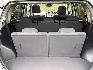 Used 2016 Toyota Verso Design Silver - Interior and Exterior details 13