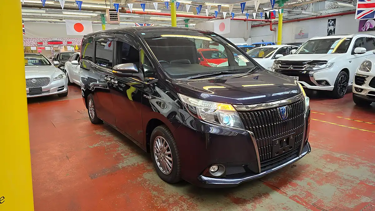 Used 2016 Toyota Voxy Esquire Black Leather Black - Interior and Exterior details 3