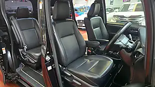 Used 2016 Toyota Voxy Esquire Black Leather Black - Interior and Exterior details 5