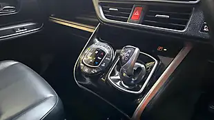Used 2016 Toyota Voxy Esquire Black Leather Black - Interior and Exterior details 9