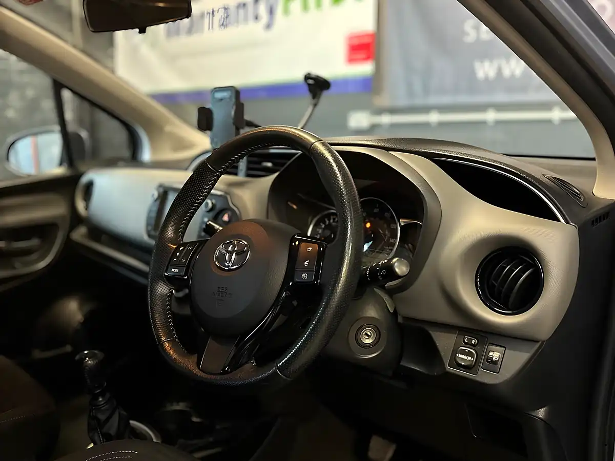 Used 2016 Toyota Yaris Design Blue - Interior and Exterior details 10