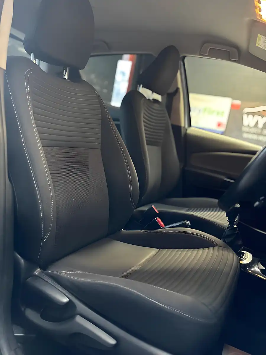 Used 2016 Toyota Yaris Design Blue - Interior and Exterior details 12