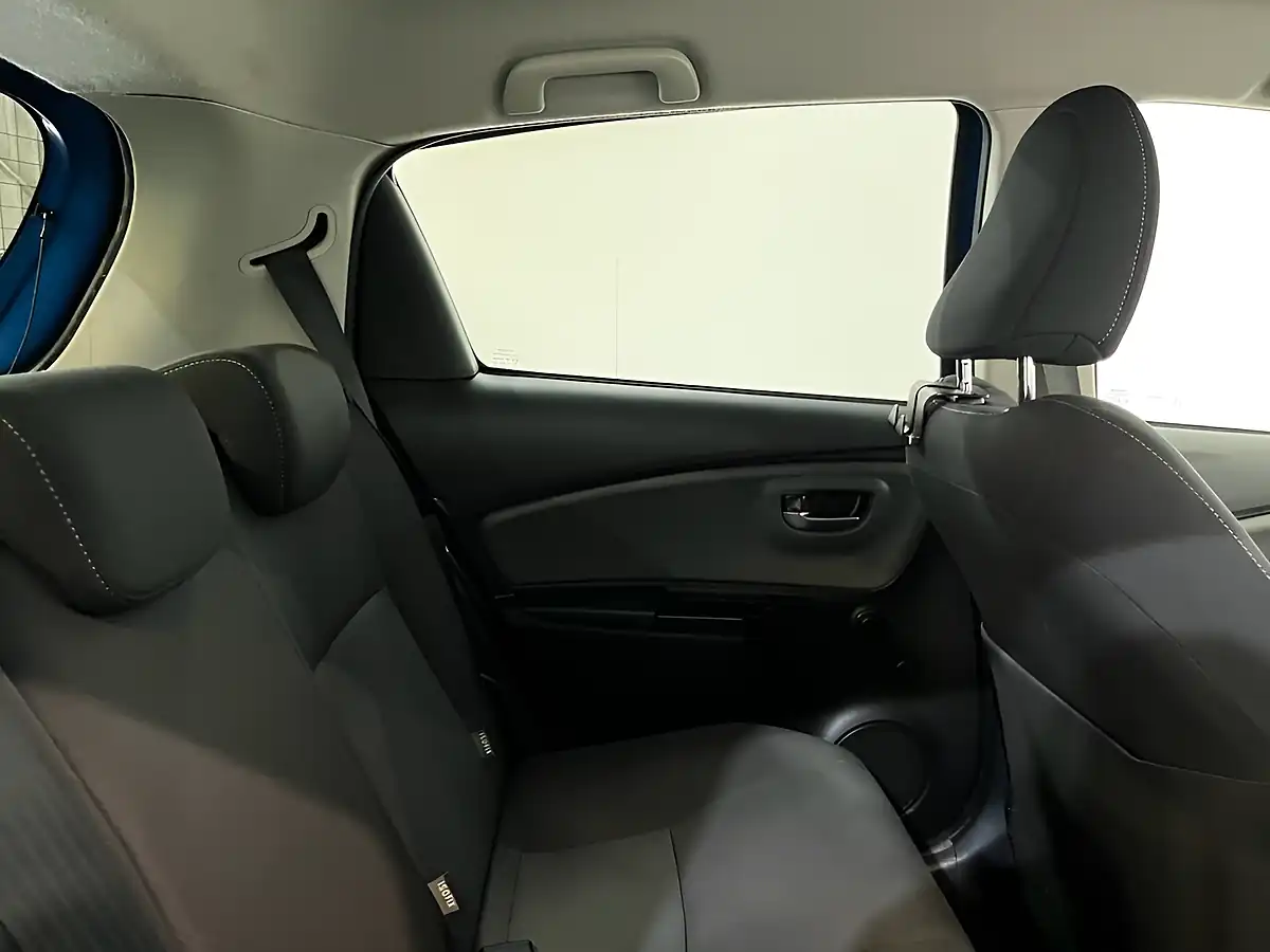 Used 2016 Toyota Yaris Design Blue - Interior and Exterior details 15