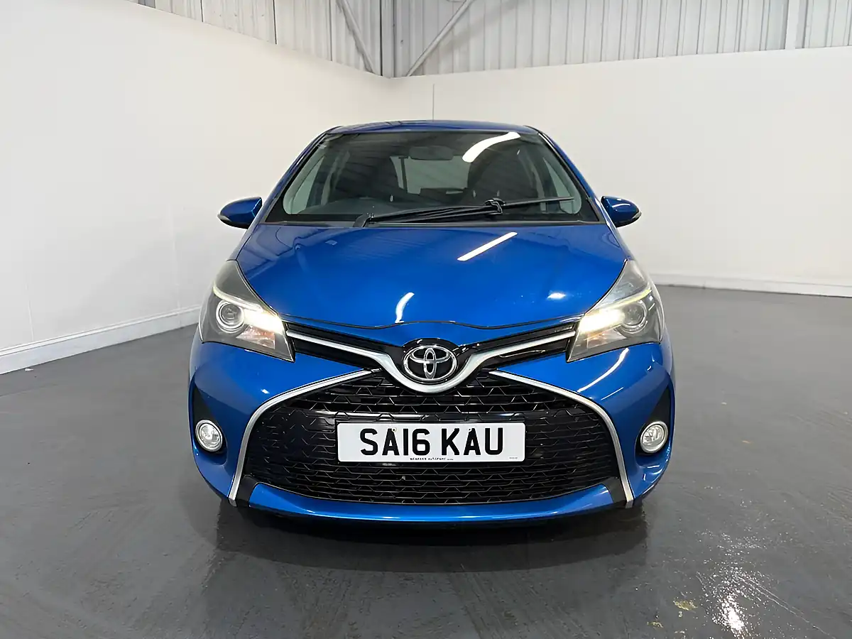 Used 2016 Toyota Yaris Design Blue - Interior and Exterior details 2