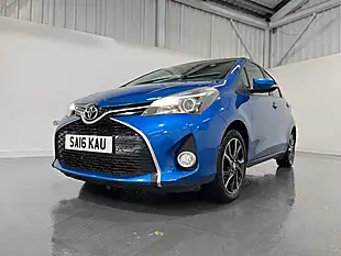 Used 2016 Toyota Yaris Design Blue - Interior and Exterior details 4