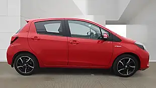 Used 2016 Toyota Yaris Design Red - Interior and Exterior details 6